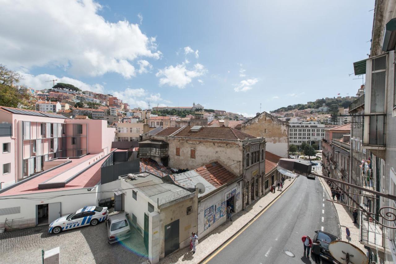 Cozy Apartment With Castel View Lisbon Exterior photo